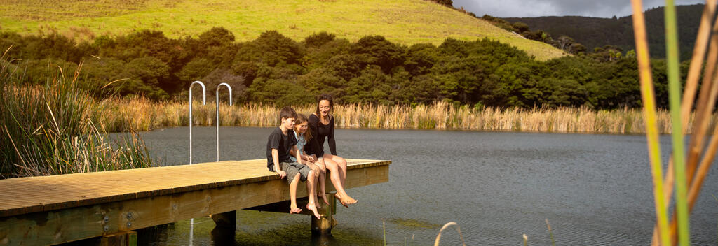 Lake Wainamu, Te Henga