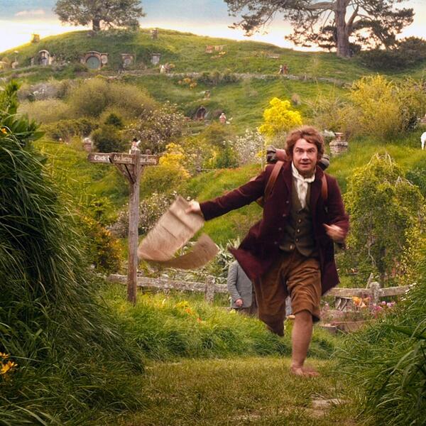 Bilbo Baggins verlässt Hobbiton.