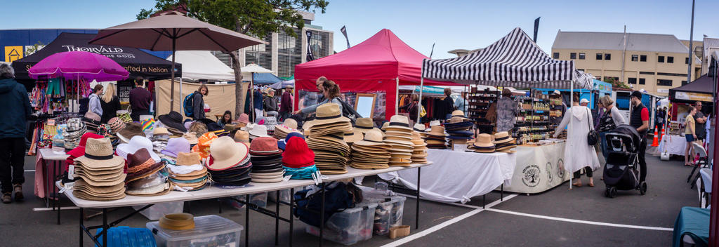 Marktstände auf dem Samstagsmarkt in Nelson 