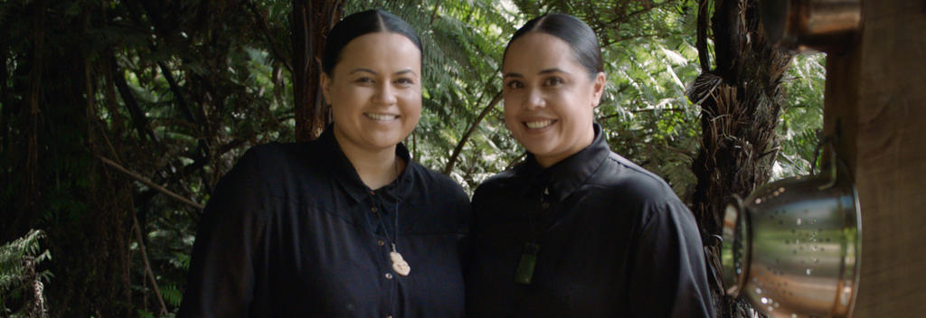 Karena und Kasey Bird, die Gewinner von Masterchef NZ 2014