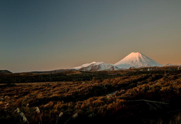 標高2797mの北島最高峰で、今も定期的に噴火を続ける活火山ルアペフ山を中心とした地方です。