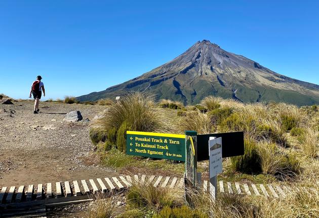 With more than 300 kilometres of scenic walking tracks, Egmont National Park/Te Papakura o Taranaki is a dream destination for enthusiastic hikers.