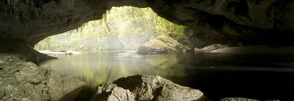Karamea Höhlen, Oparara Basin