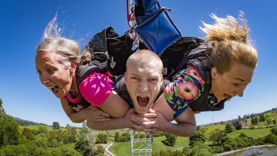 Share the fear with friends on our 40 metre giant swoop swing, Rotorua NZ.